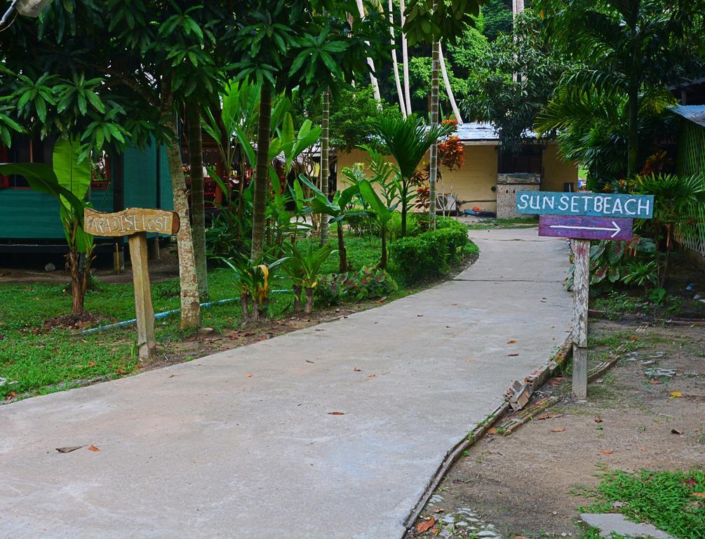 Paradise Lost Resort Koh Kradan Bagian luar foto